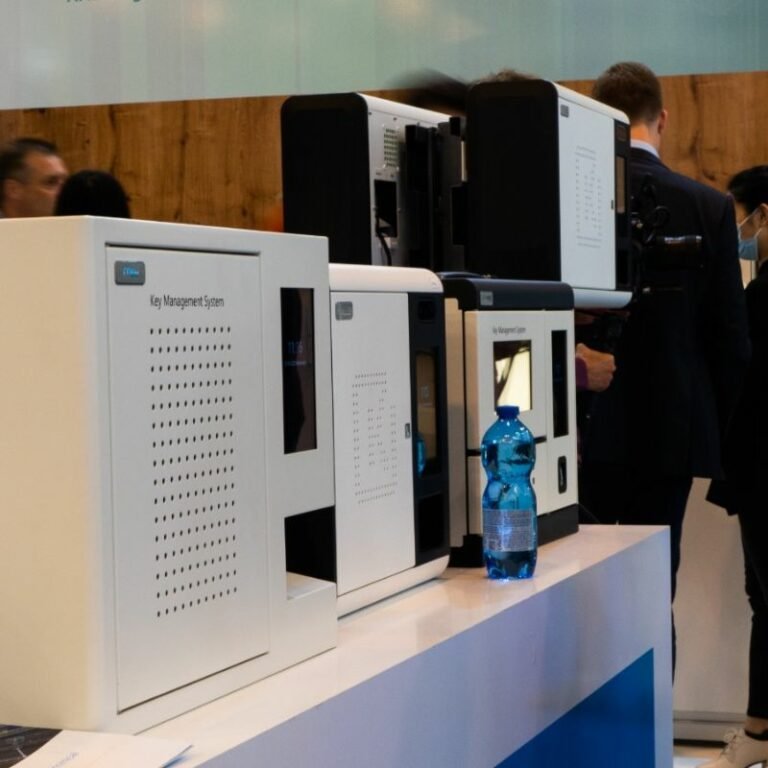 Hexakey armoires à clés sécurisées 18 et 26 clés Hexakey armoires à clés sécurisées 18 et 26 clés